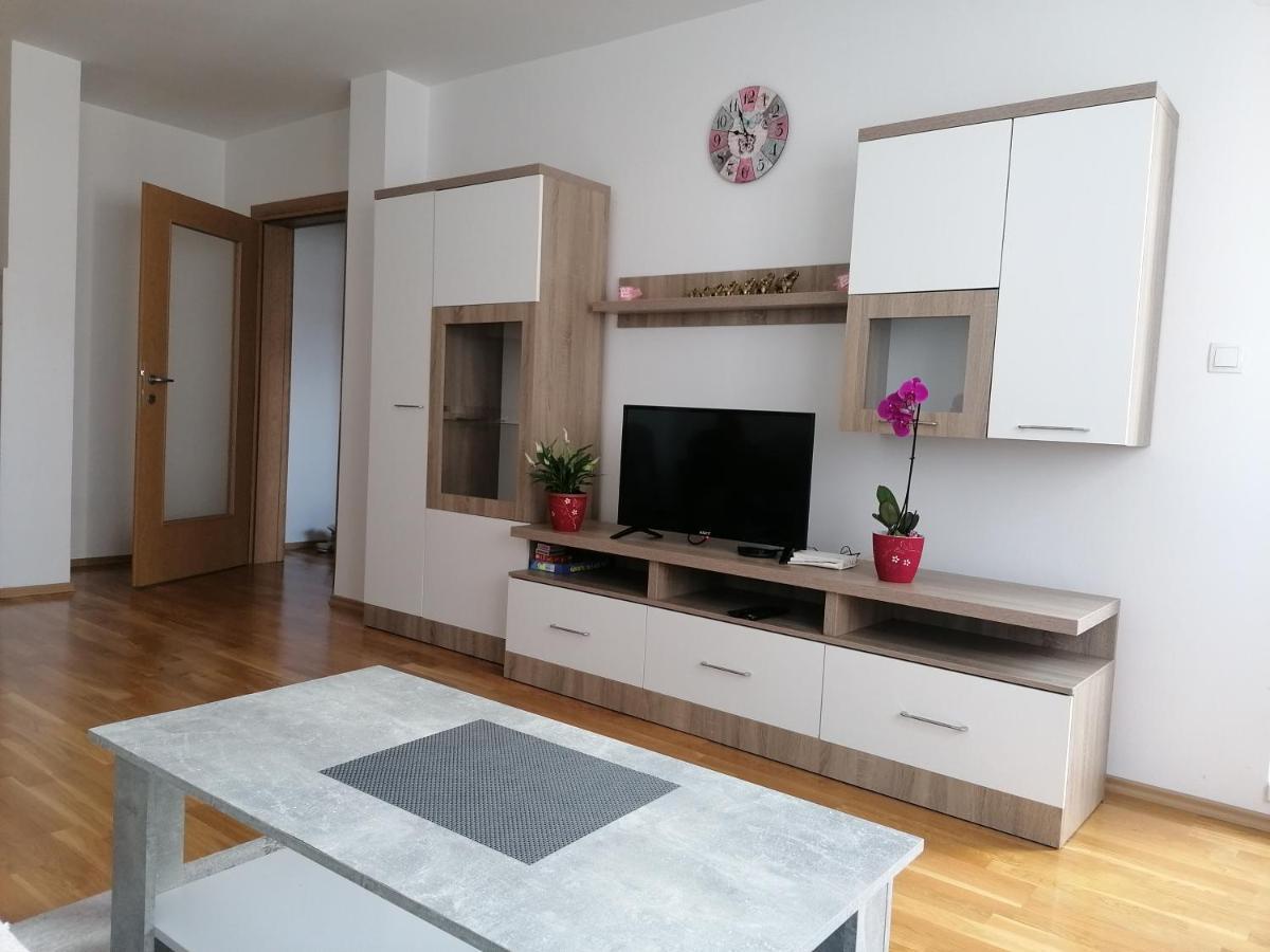 Ferienwohnung Stan Na Dan Nevena Lukavica Exterior foto